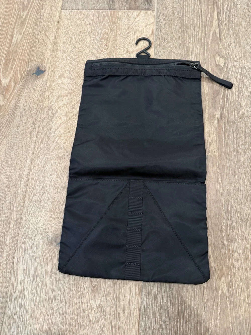lululemon athletica Black Fold-Over Cosmetic Pouch with Loop Detail